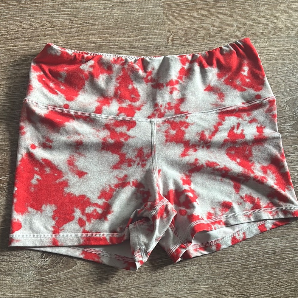 Red and White Women's Tie-Dye Shorts